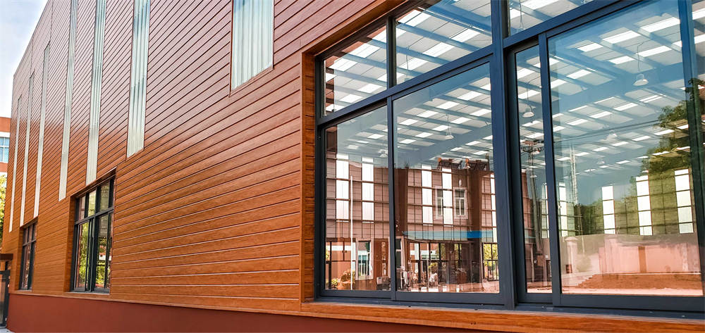 石莊風雨操場項目   板材型號：SGW17-06，SGW32-07