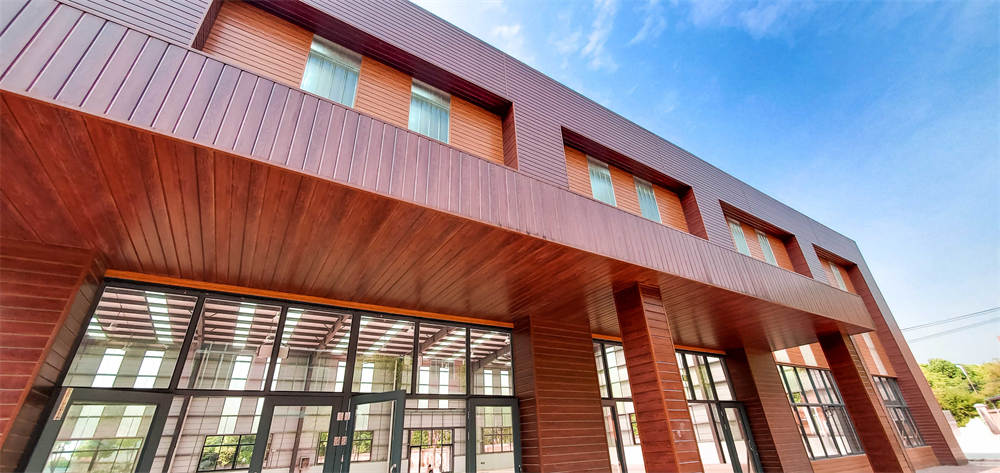 石莊風雨操場項目   板材型號：SGW17-06，SGW32-07